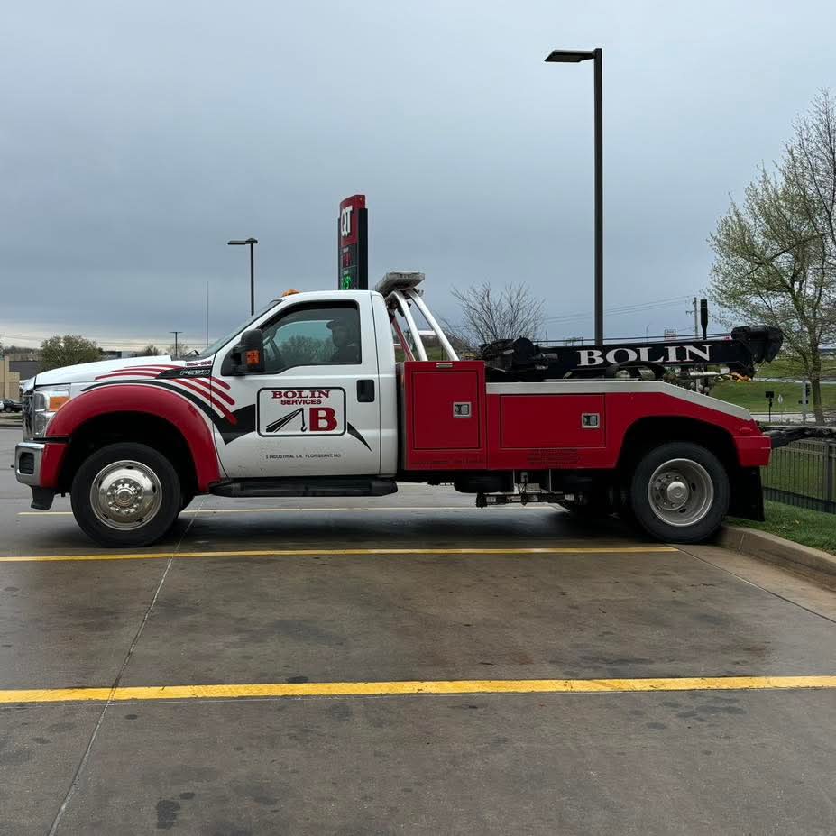 Photo Gallery 15 Light Duty Bolin Services Tow Truck.