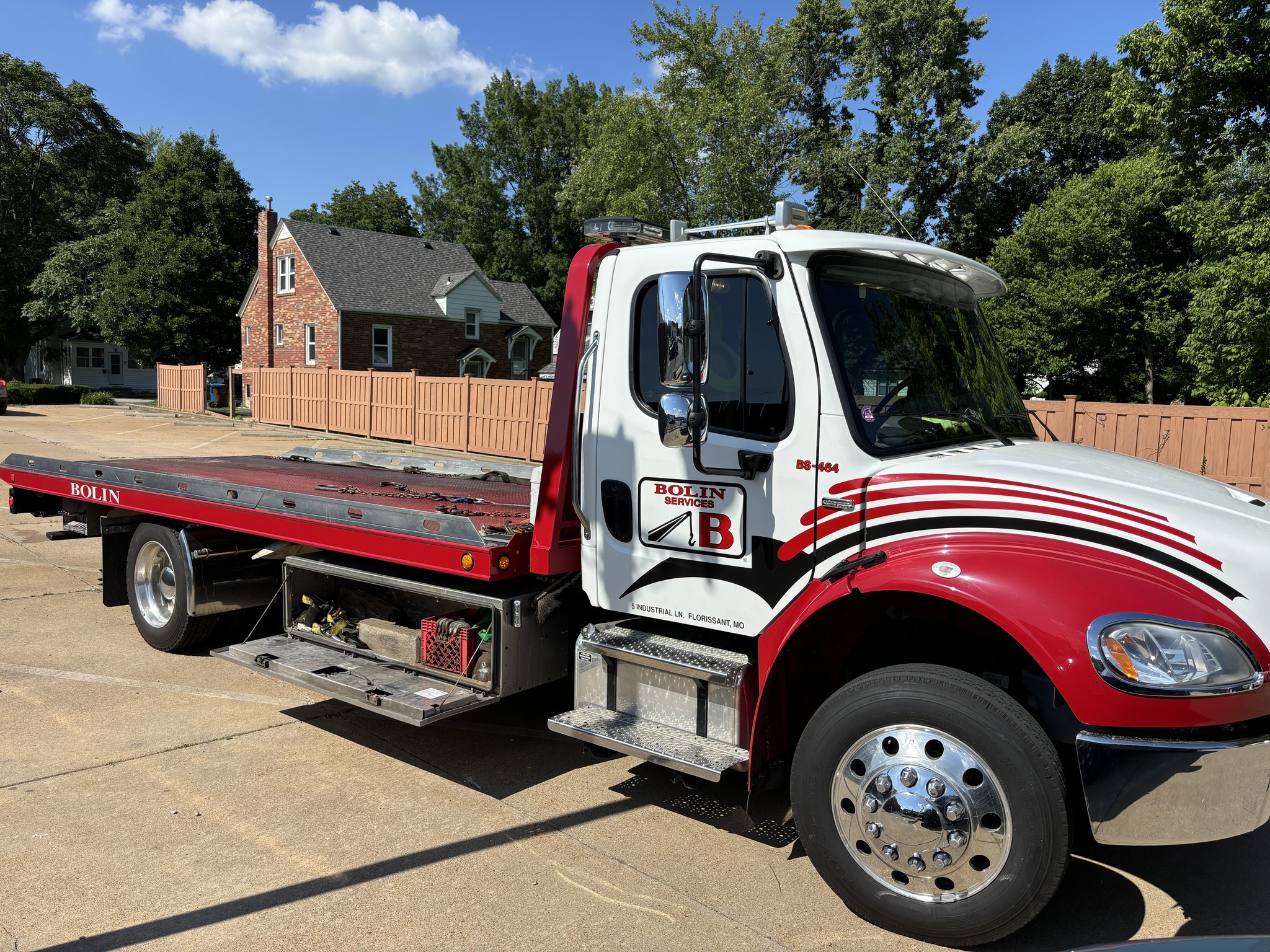 Bolin Services doing residential tows.