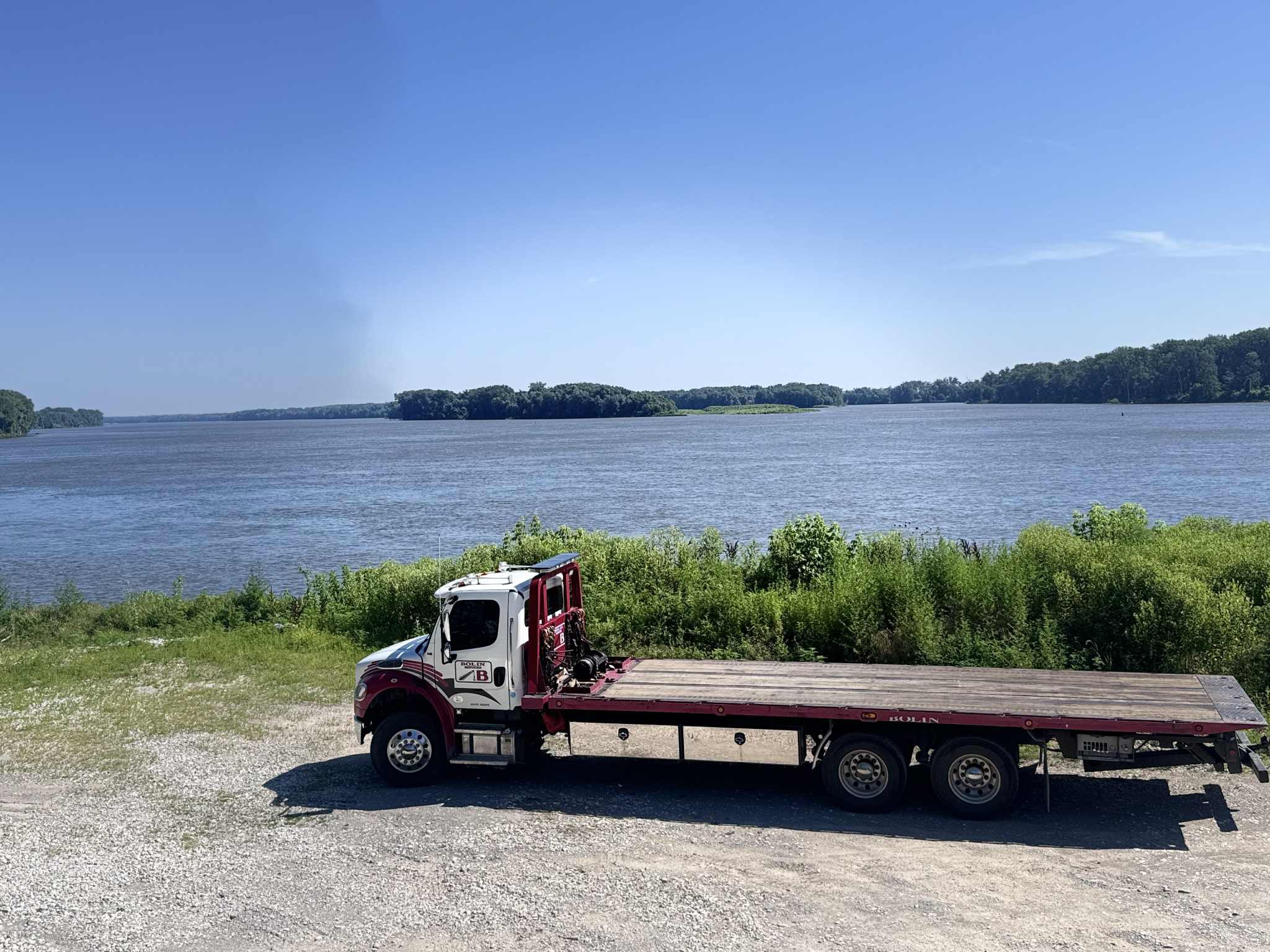 Bolin Services serving the both sides of the river!